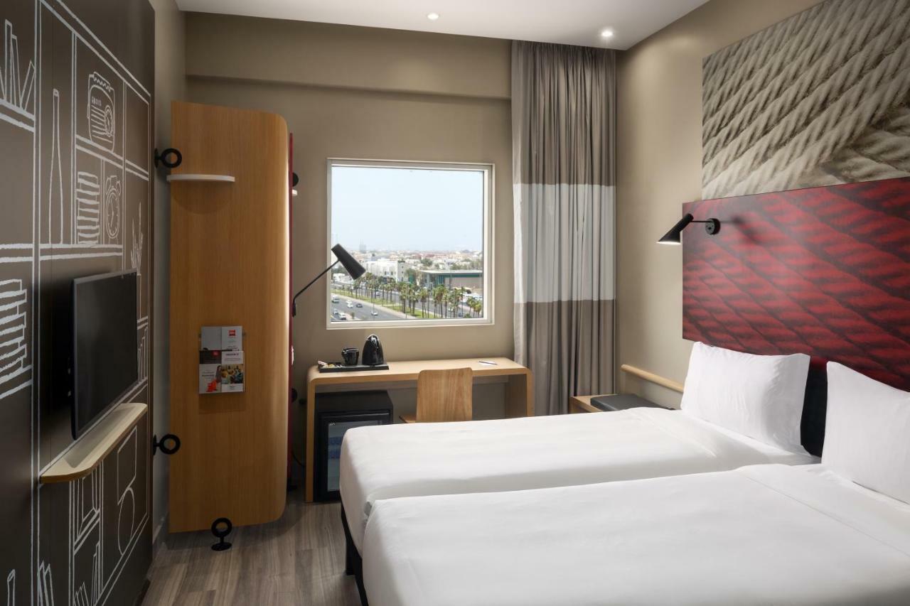 Hotel Ibis Jeddah Malik Road Exterior foto